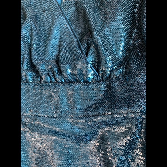 NWT✨ MARCIANO Alexi Sequin Wrap Dress - Picture 8 of 13